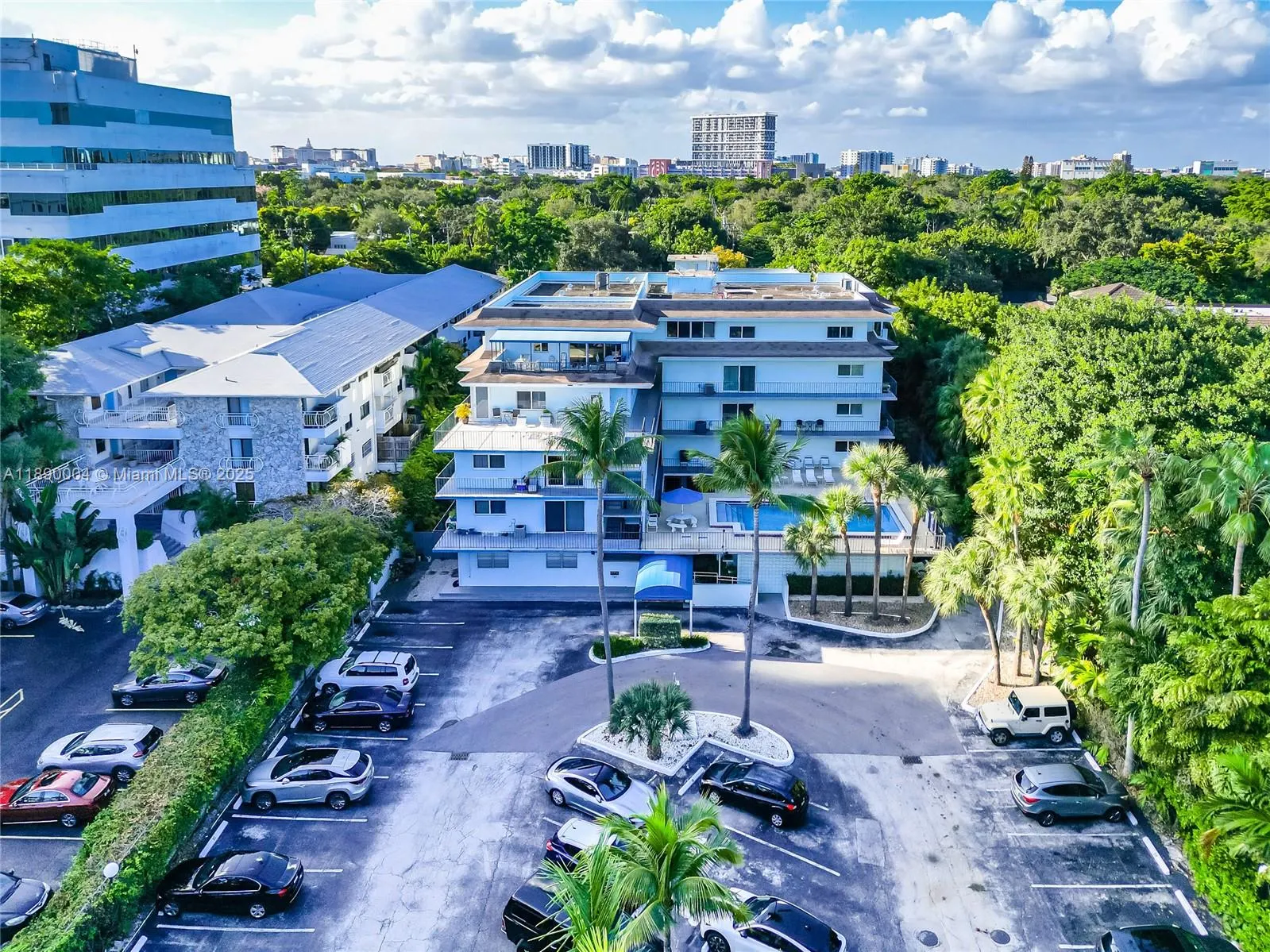 2539 S Bayshore Dr, #111J