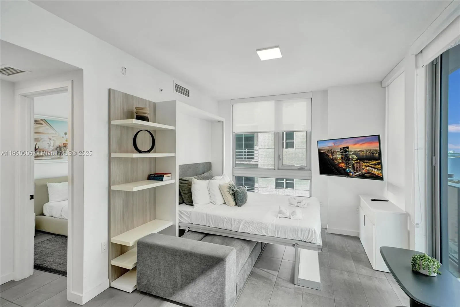 227 NE 2nd St, #1709