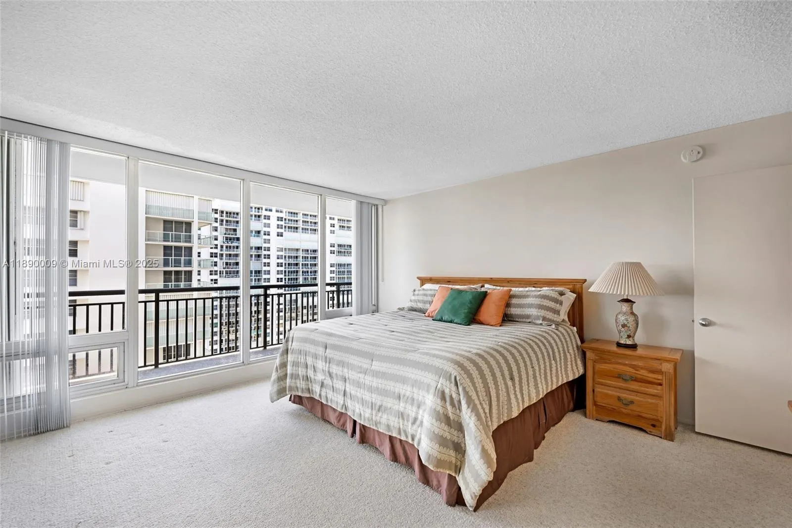 4280 Galt Ocean Dr, #12H