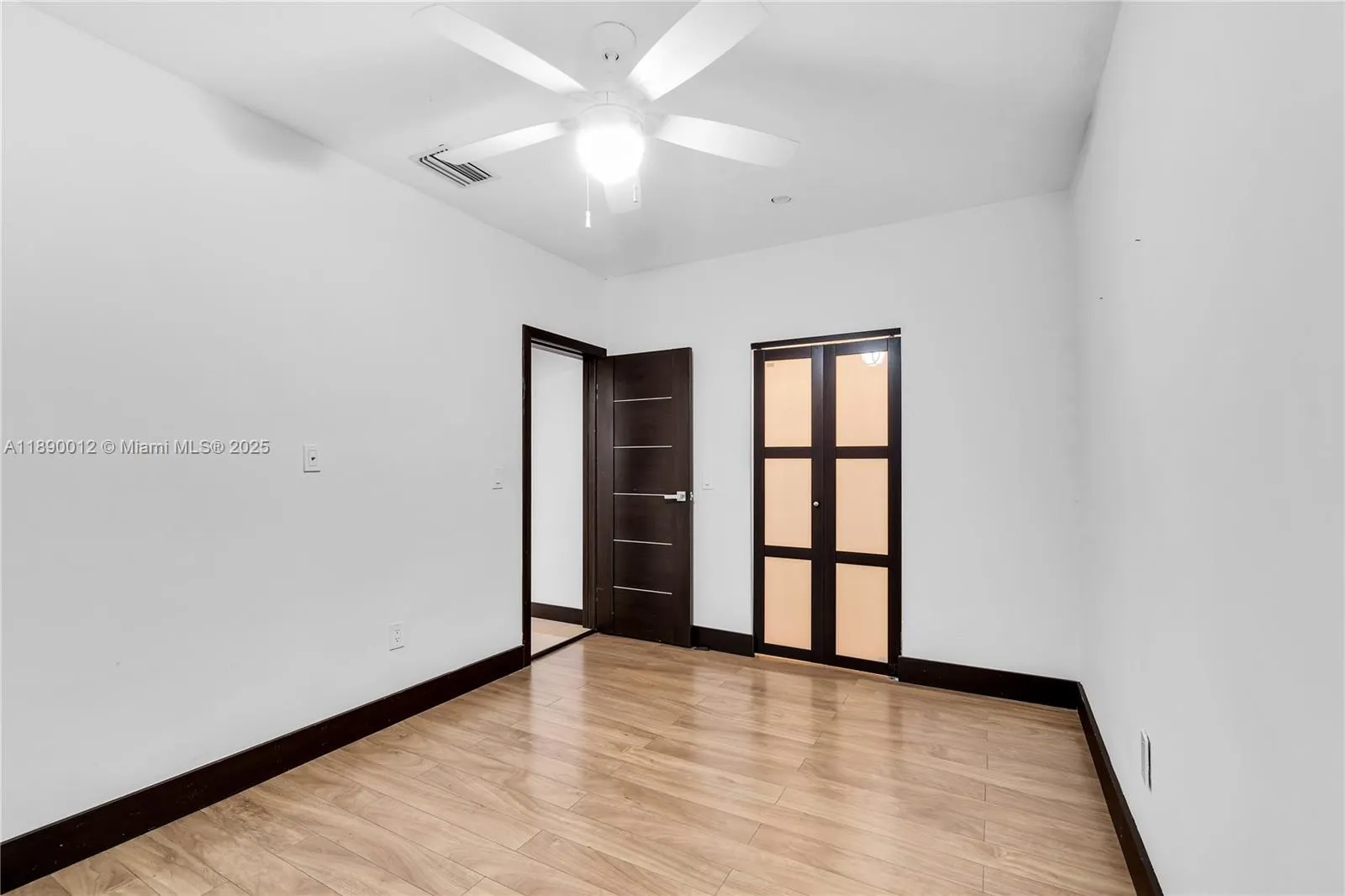 8335 E Crespi Blvd, #4