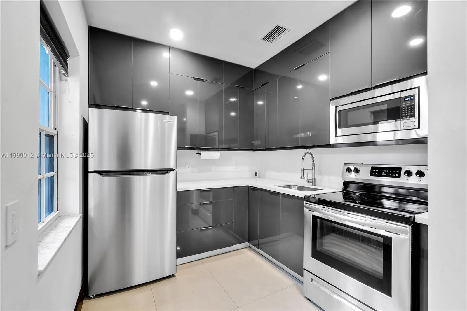 8335 E Crespi Blvd, #4