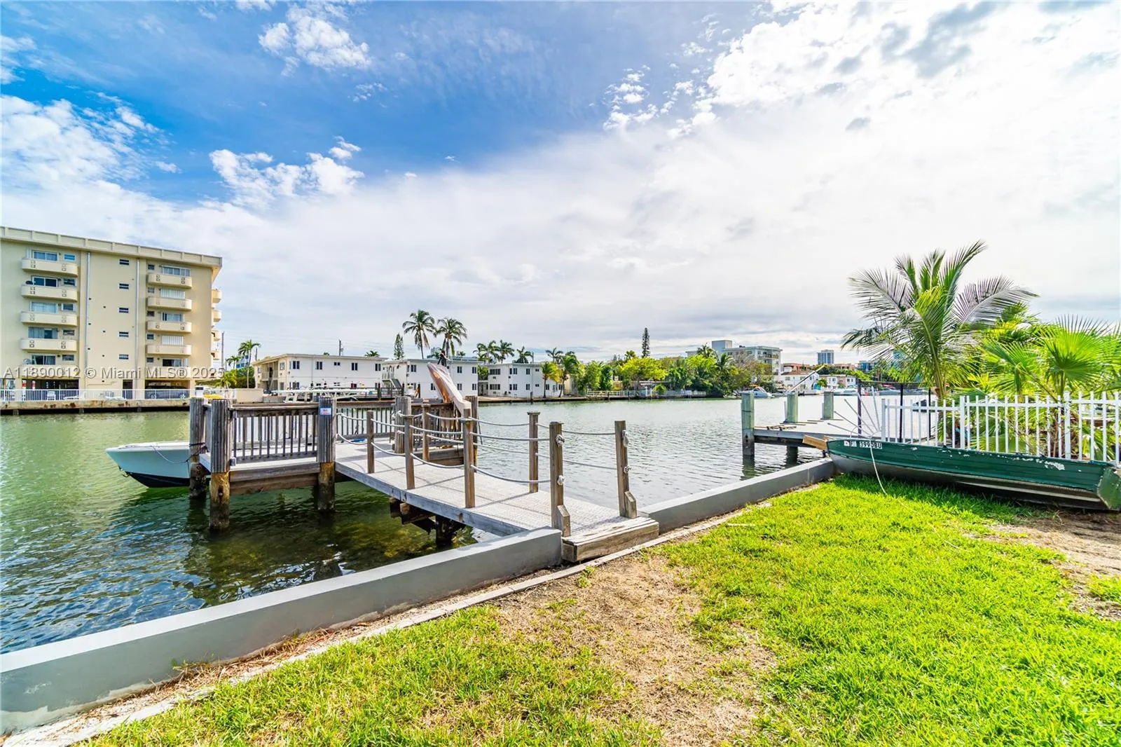 8335 E Crespi Blvd, #4