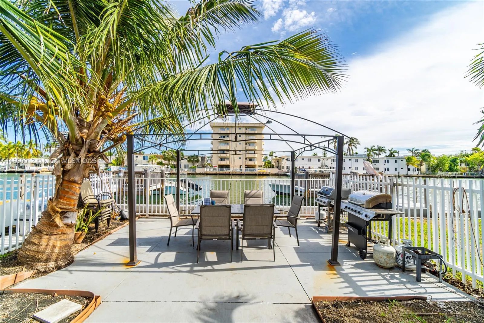 8335 E Crespi Blvd, #4
