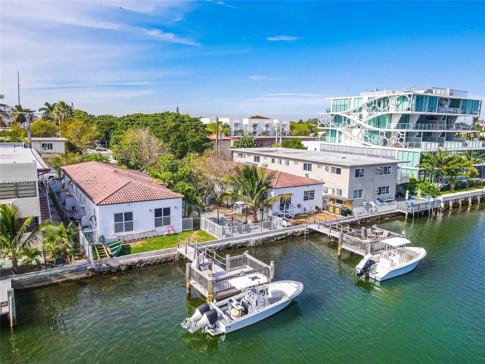 8335 E Crespi Blvd, #4