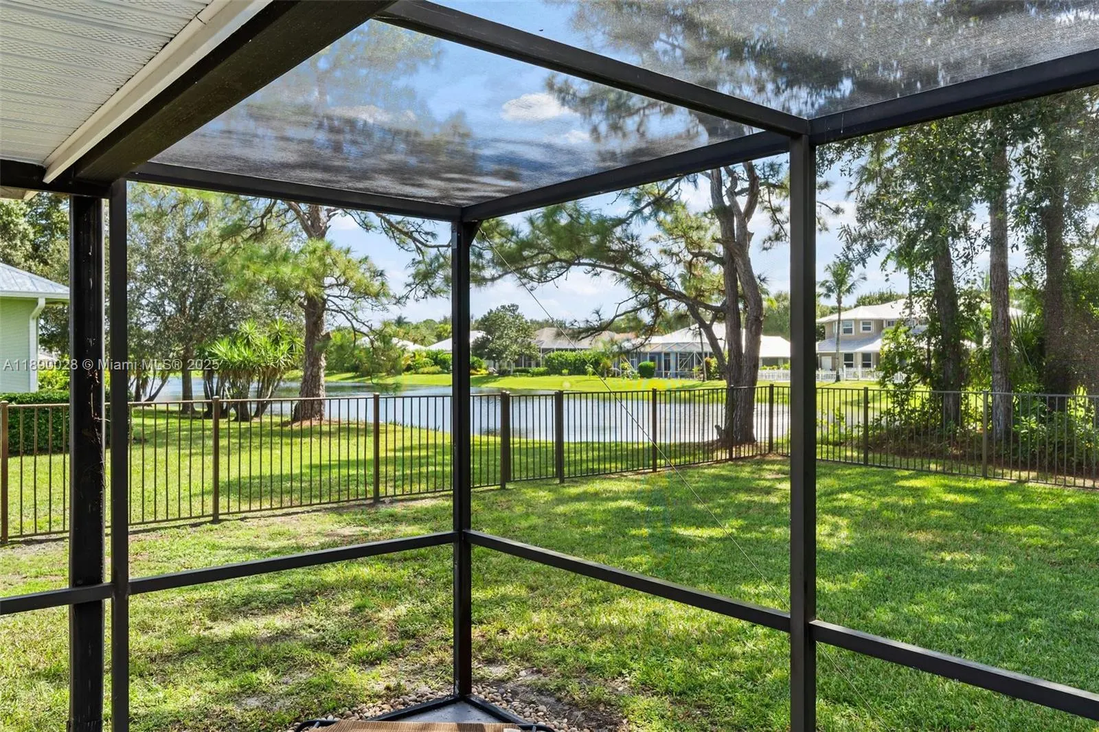 2239 SW Danforth Cir