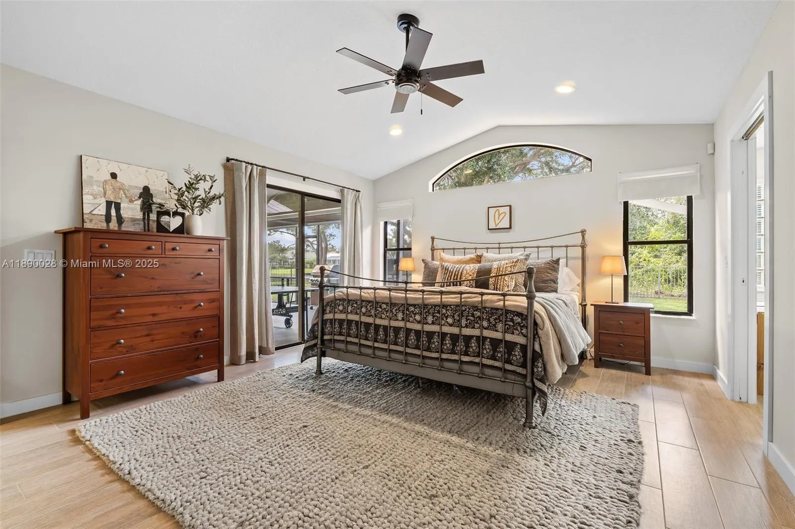 2239 SW Danforth Cir