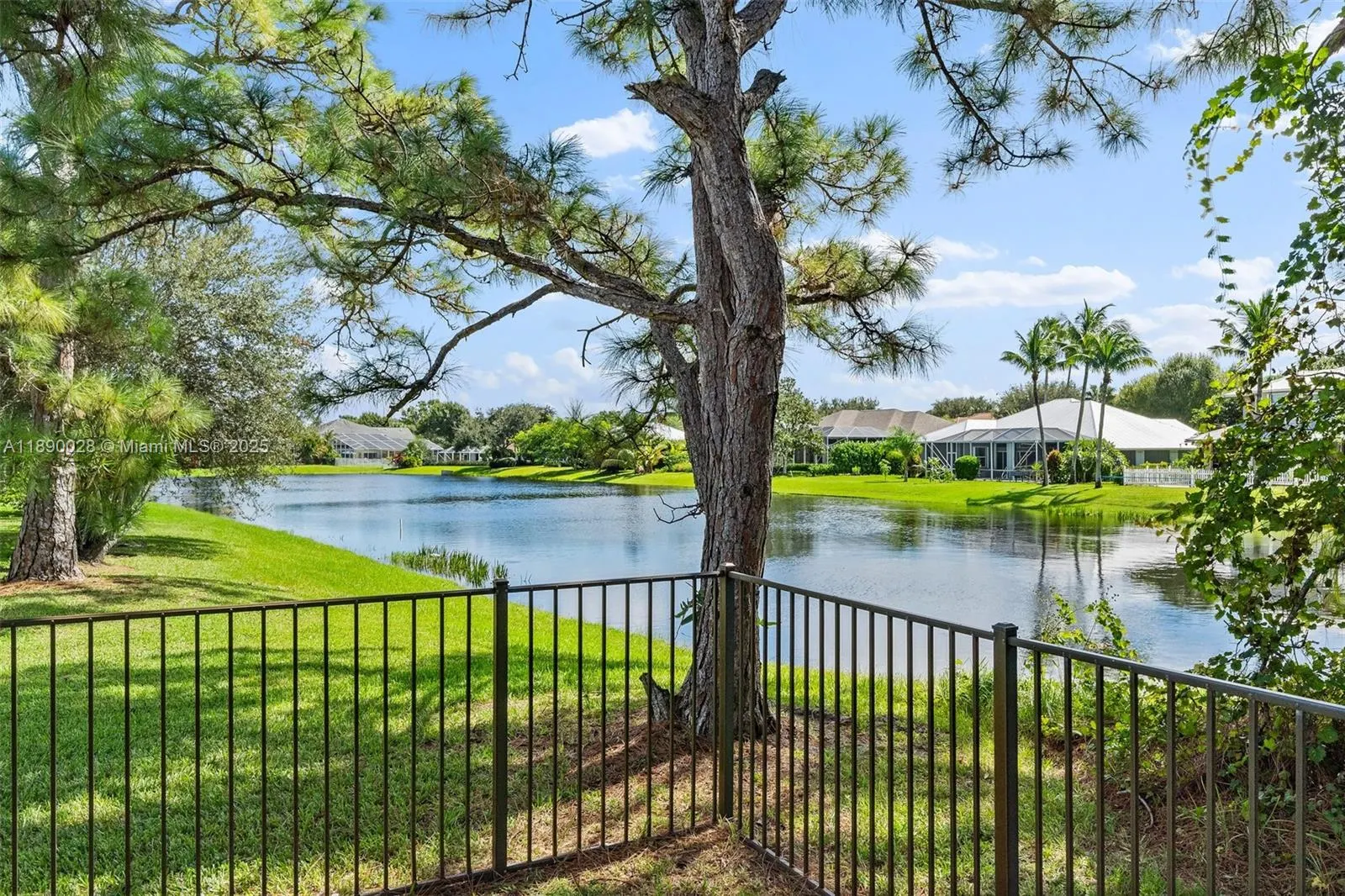 2239 SW Danforth Cir