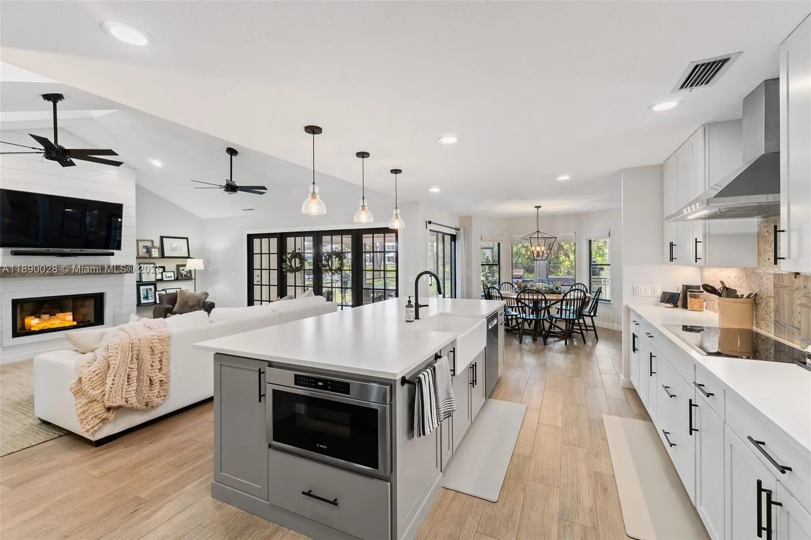 2239 SW Danforth Cir