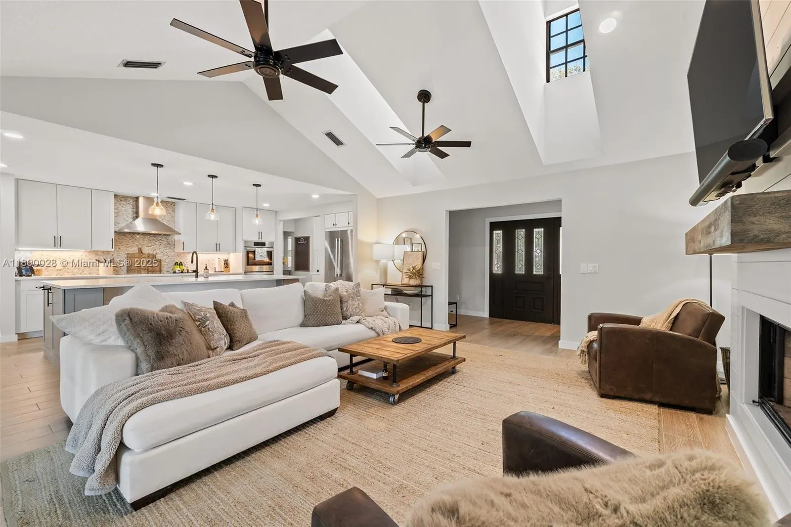2239 SW Danforth Cir