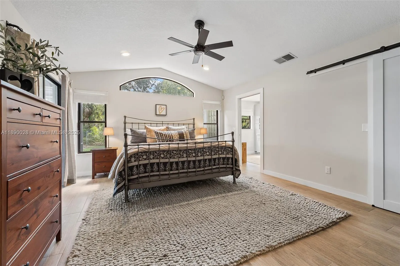 2239 SW Danforth Cir
