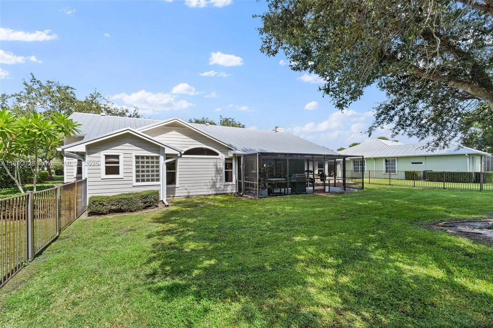 2239 SW Danforth Cir
