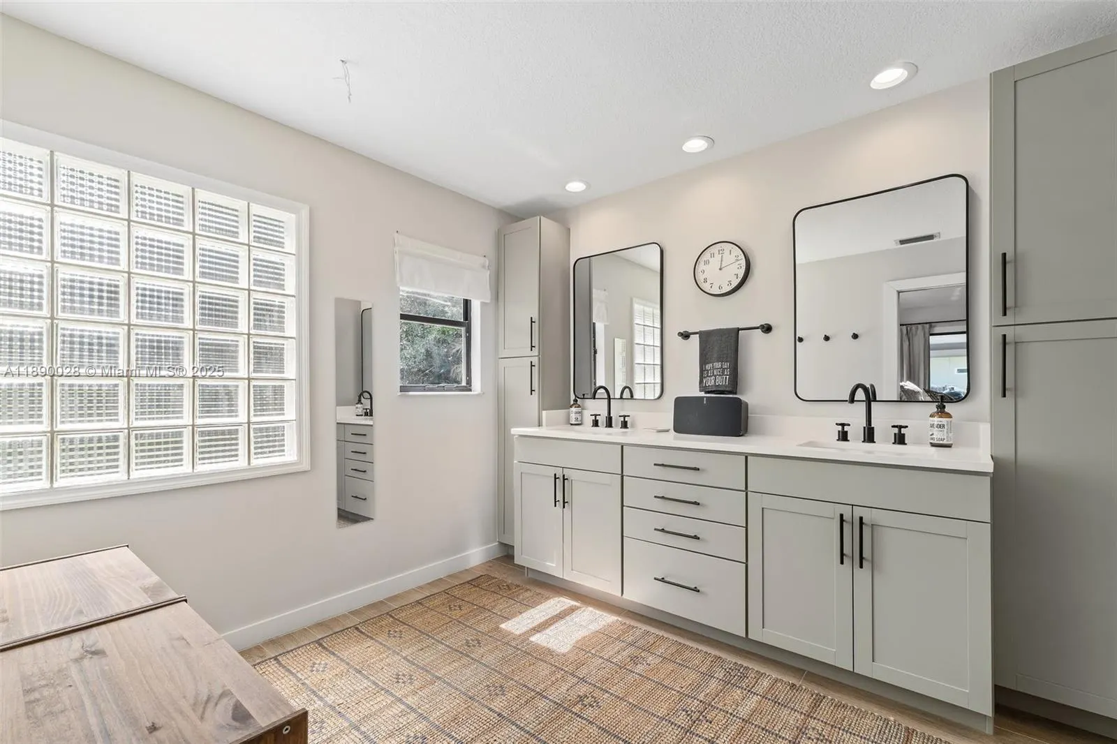 2239 SW Danforth Cir