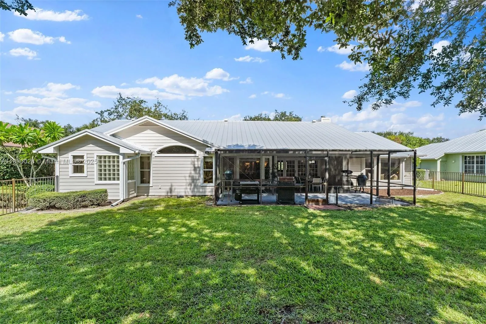 2239 SW Danforth Cir