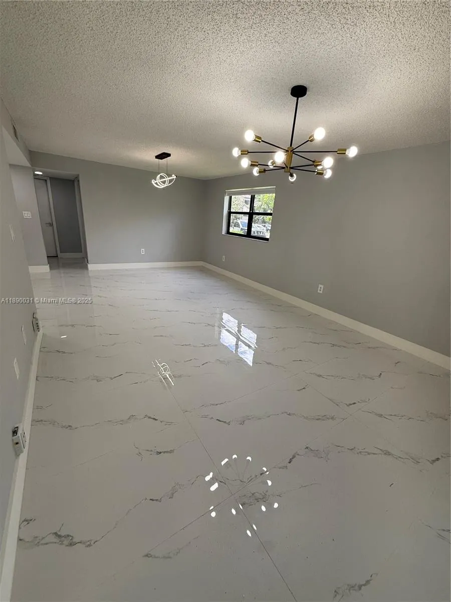 9937 Nob Hill Pl, #9937