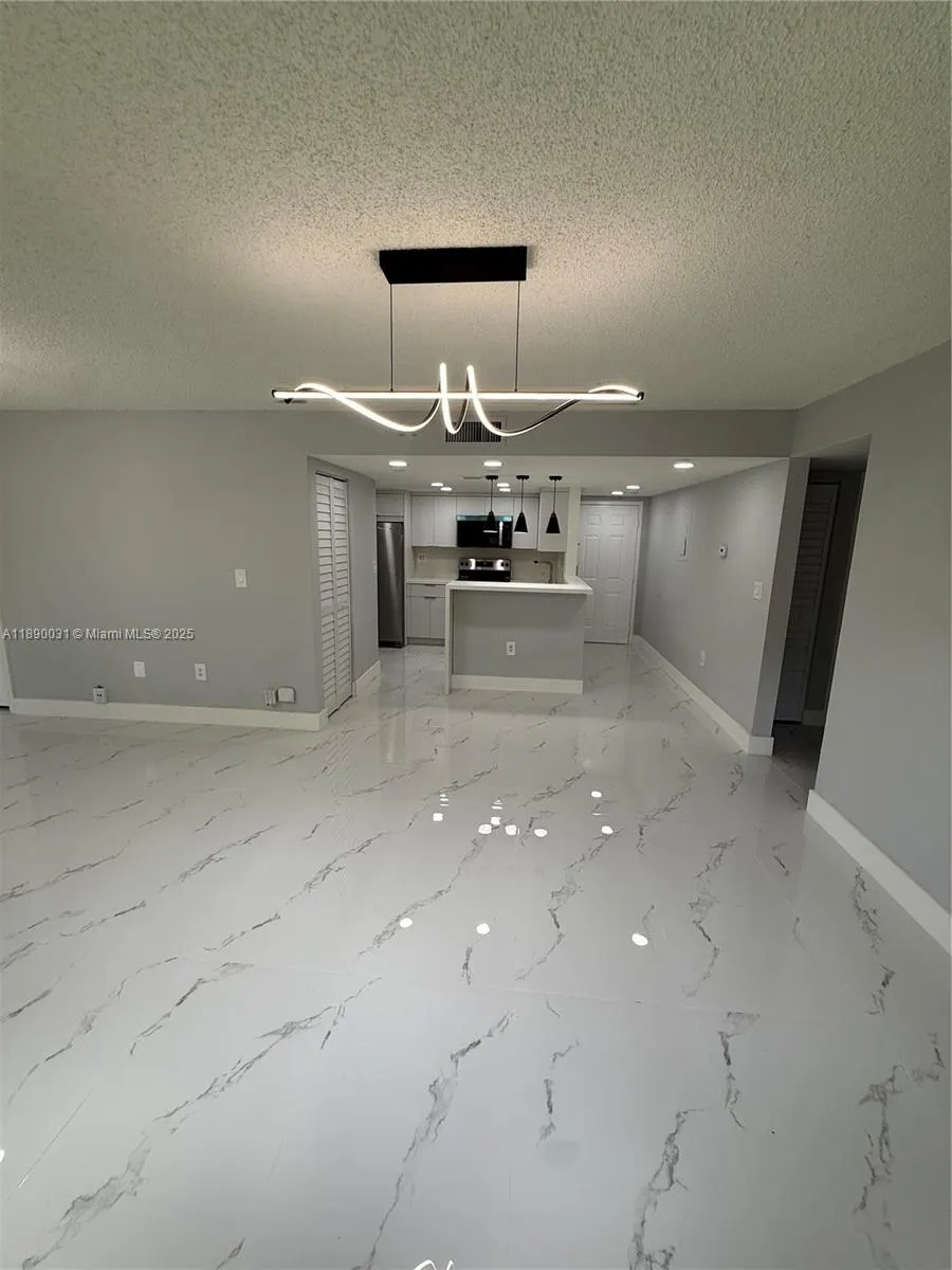 9937 Nob Hill Pl, #9937