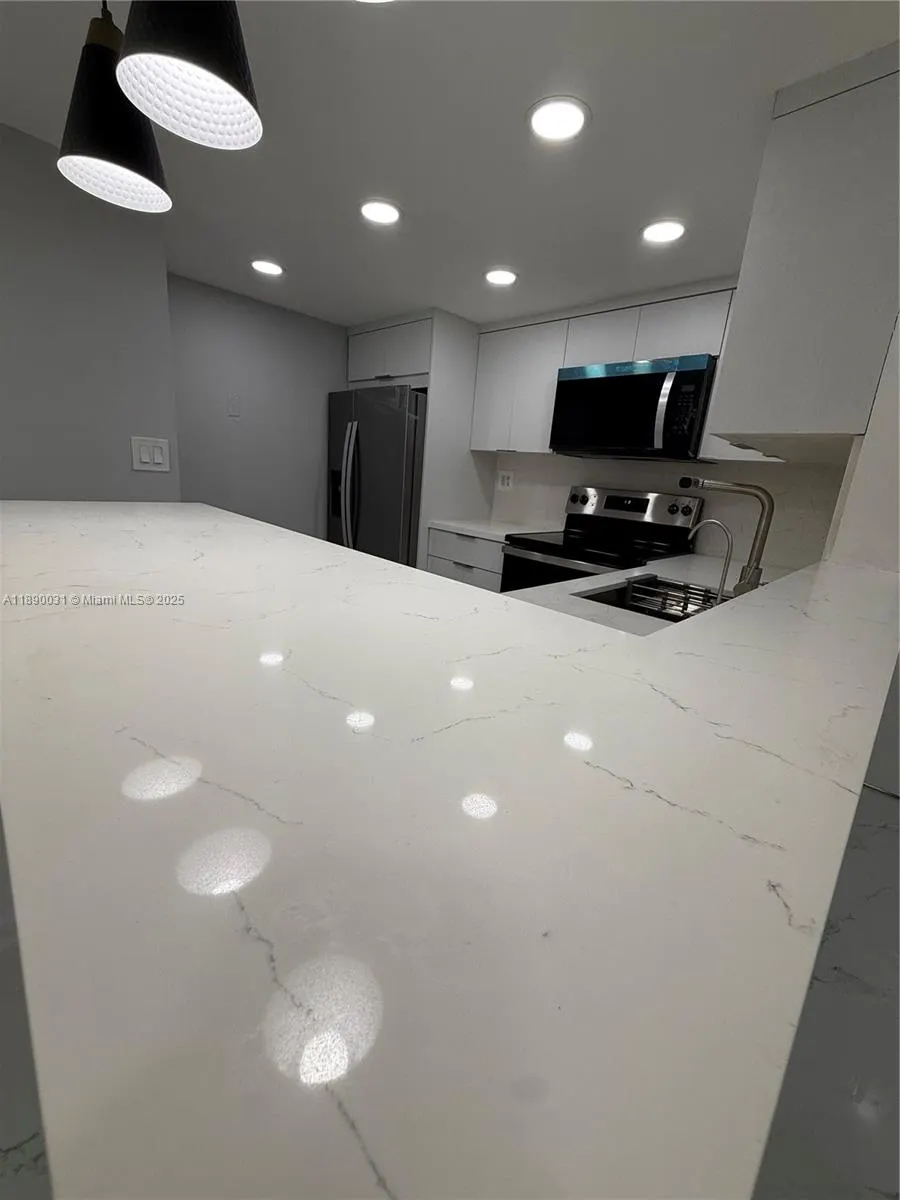 9937 Nob Hill Pl, #9937