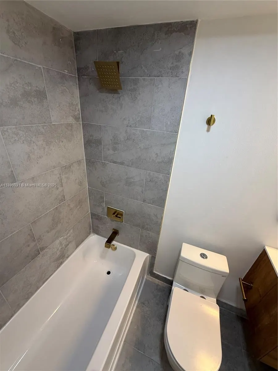 9937 Nob Hill Pl, #9937