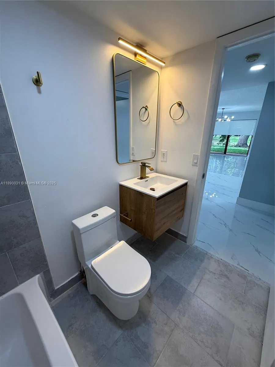 9937 Nob Hill Pl, #9937