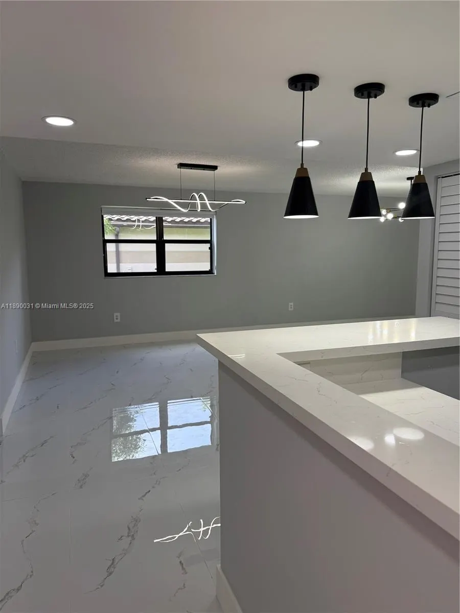 9937 Nob Hill Pl, #9937