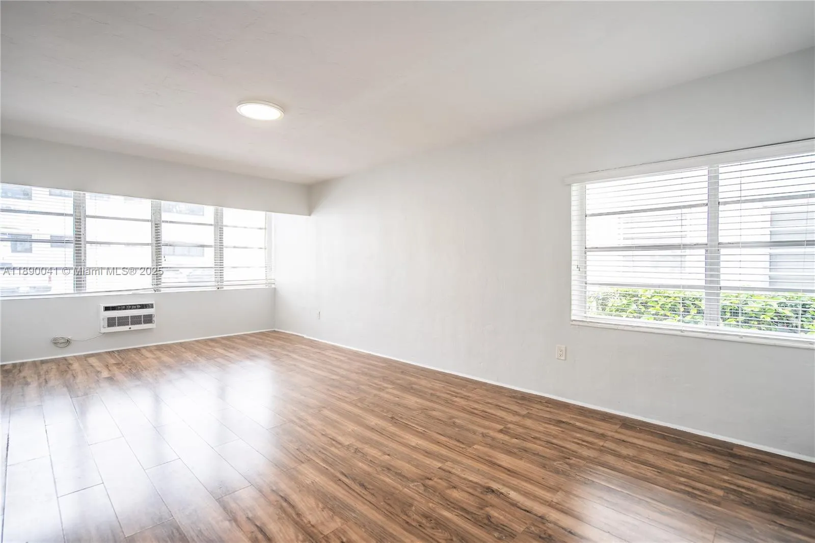 8315 Byron Ave, #4