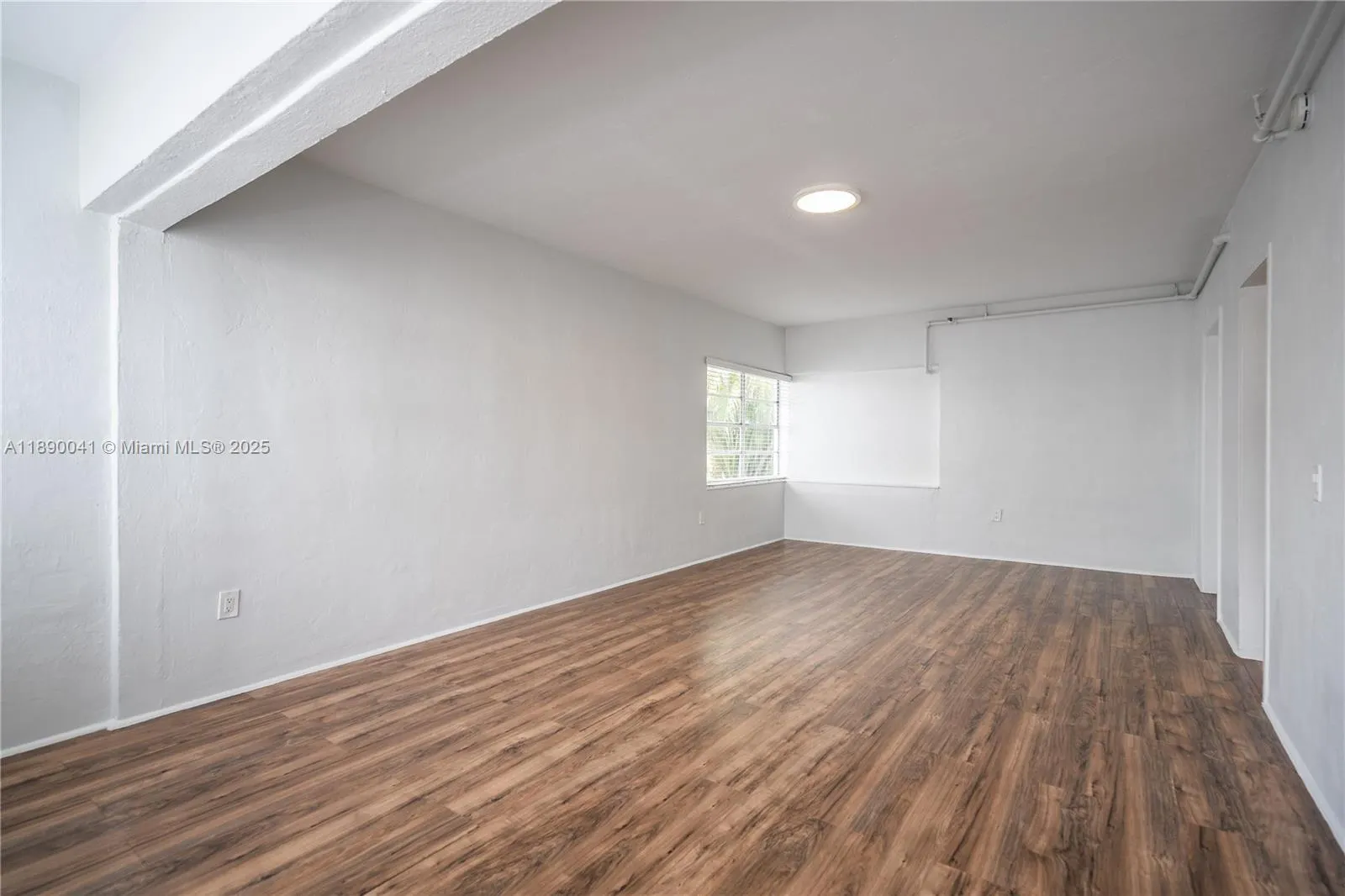 8315 Byron Ave, #4