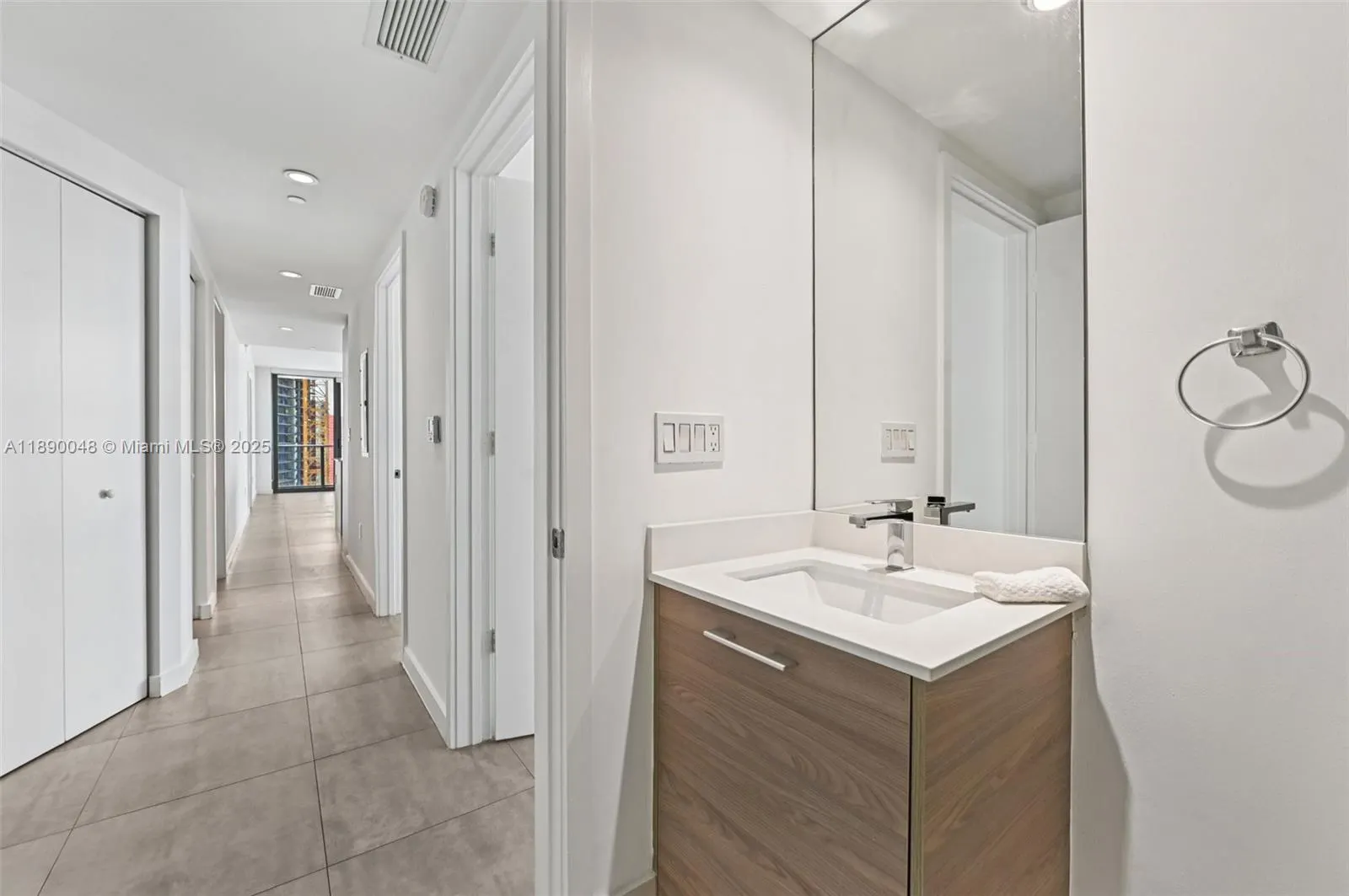 1300 S Miami Ave, #1706