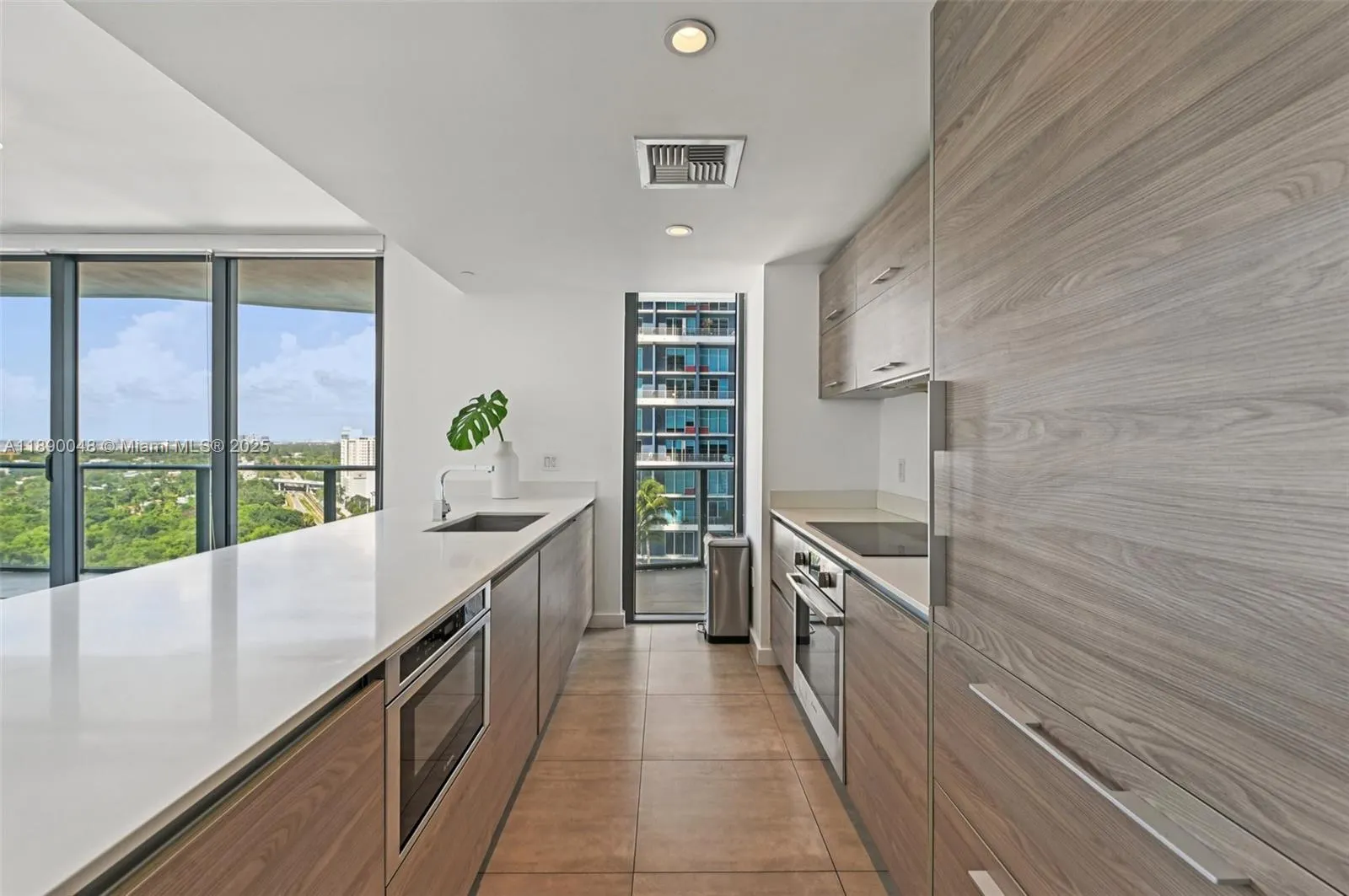 1300 S Miami Ave, #1706