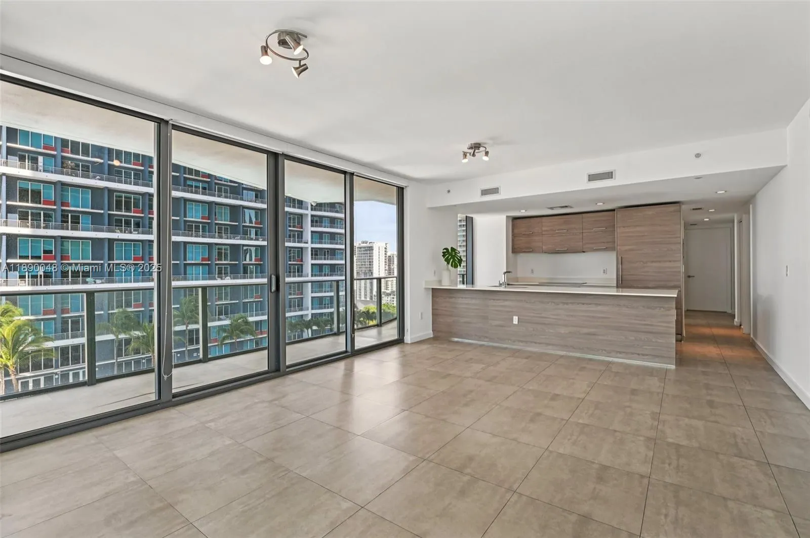 1300 S Miami Ave, #1706
