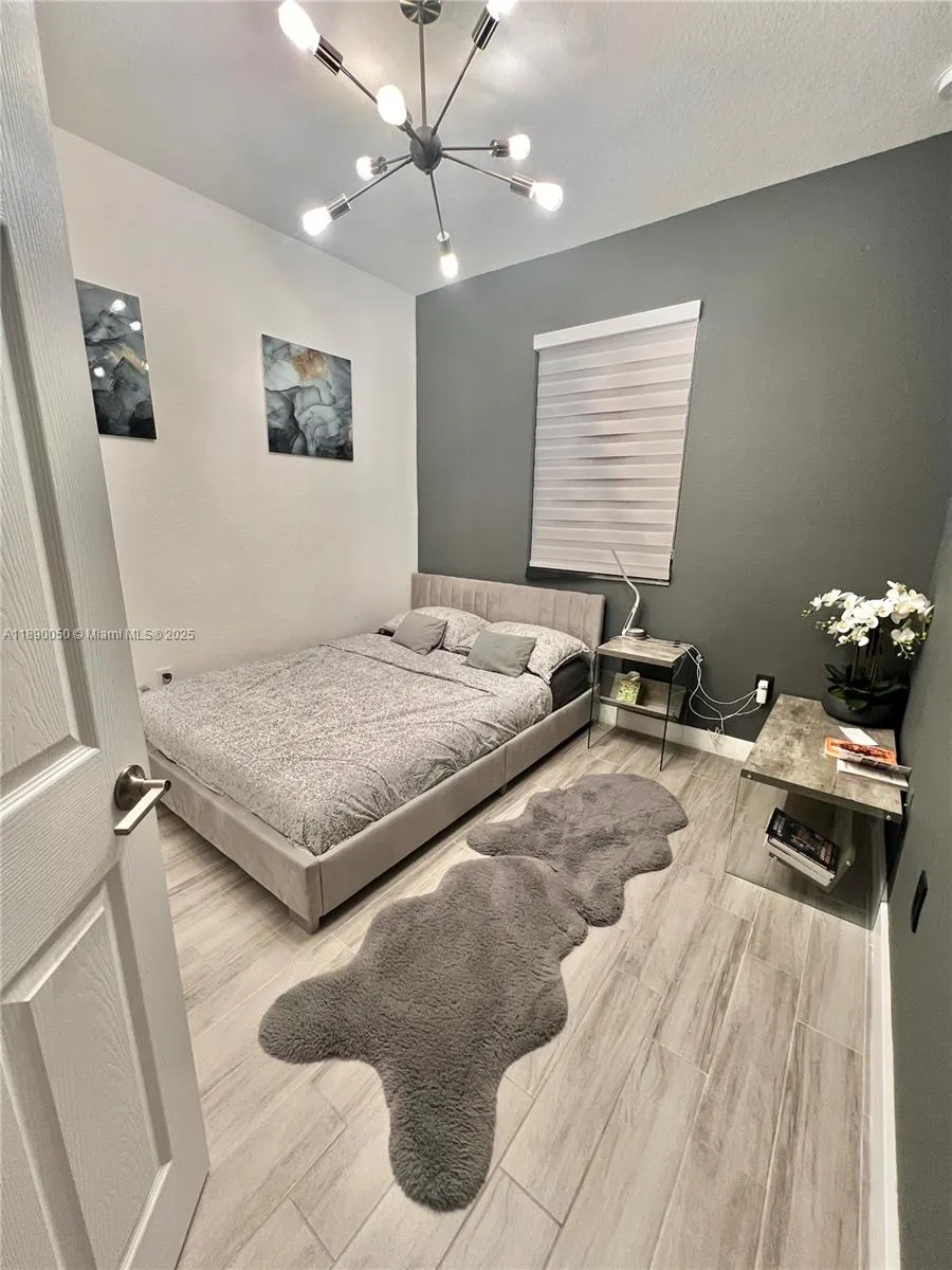 4654 Santa Cruz Way
