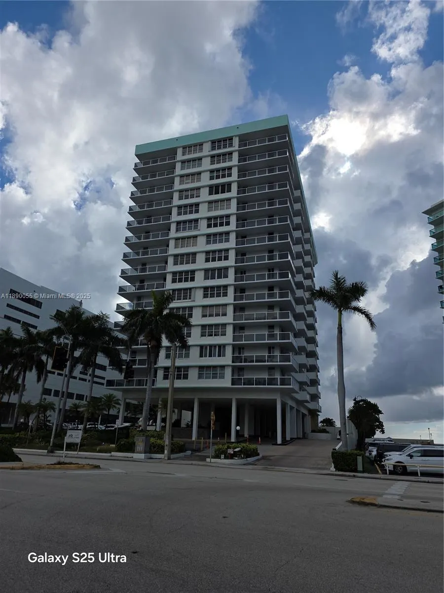 3725 S Ocean Dr, #617