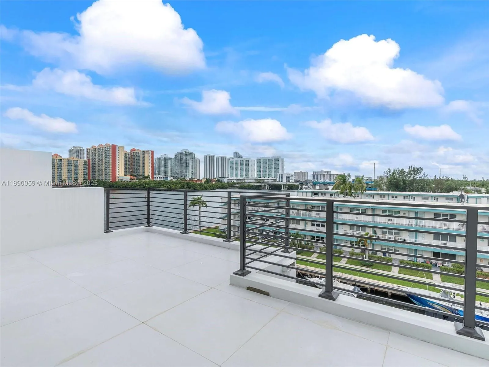 4004 NE 167 ST, #8