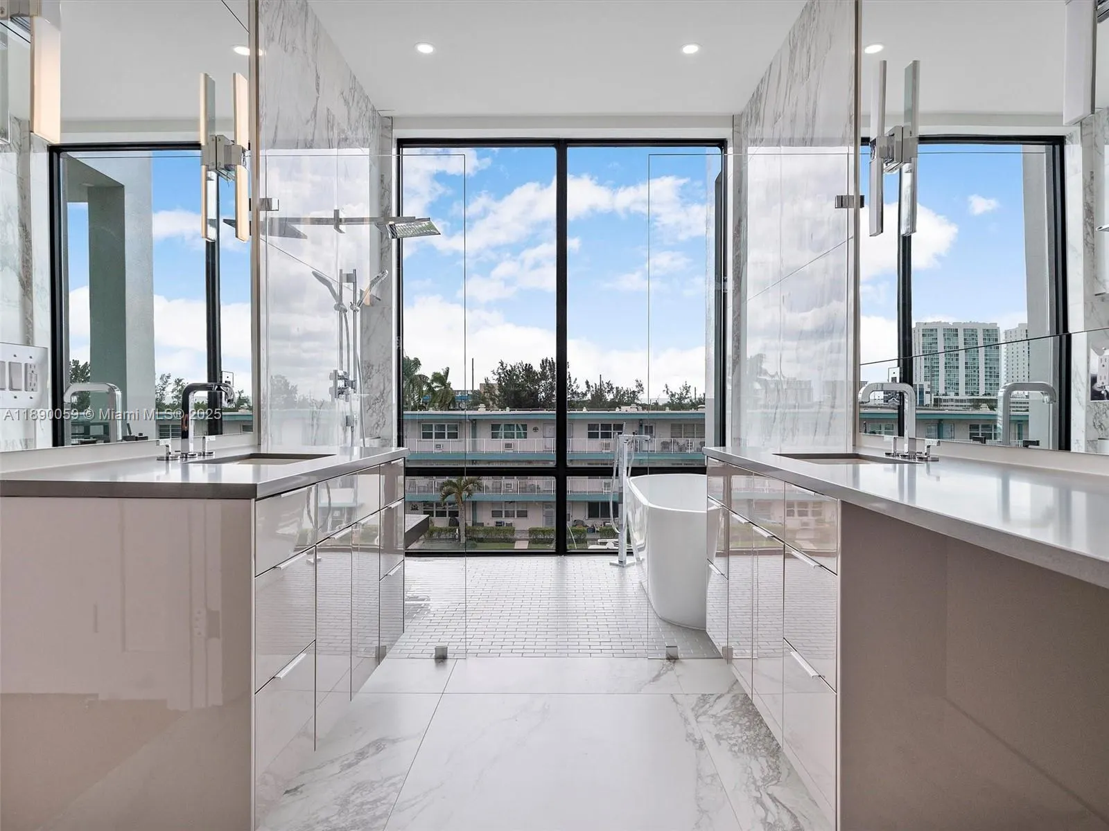 4004 NE 167 ST, #8