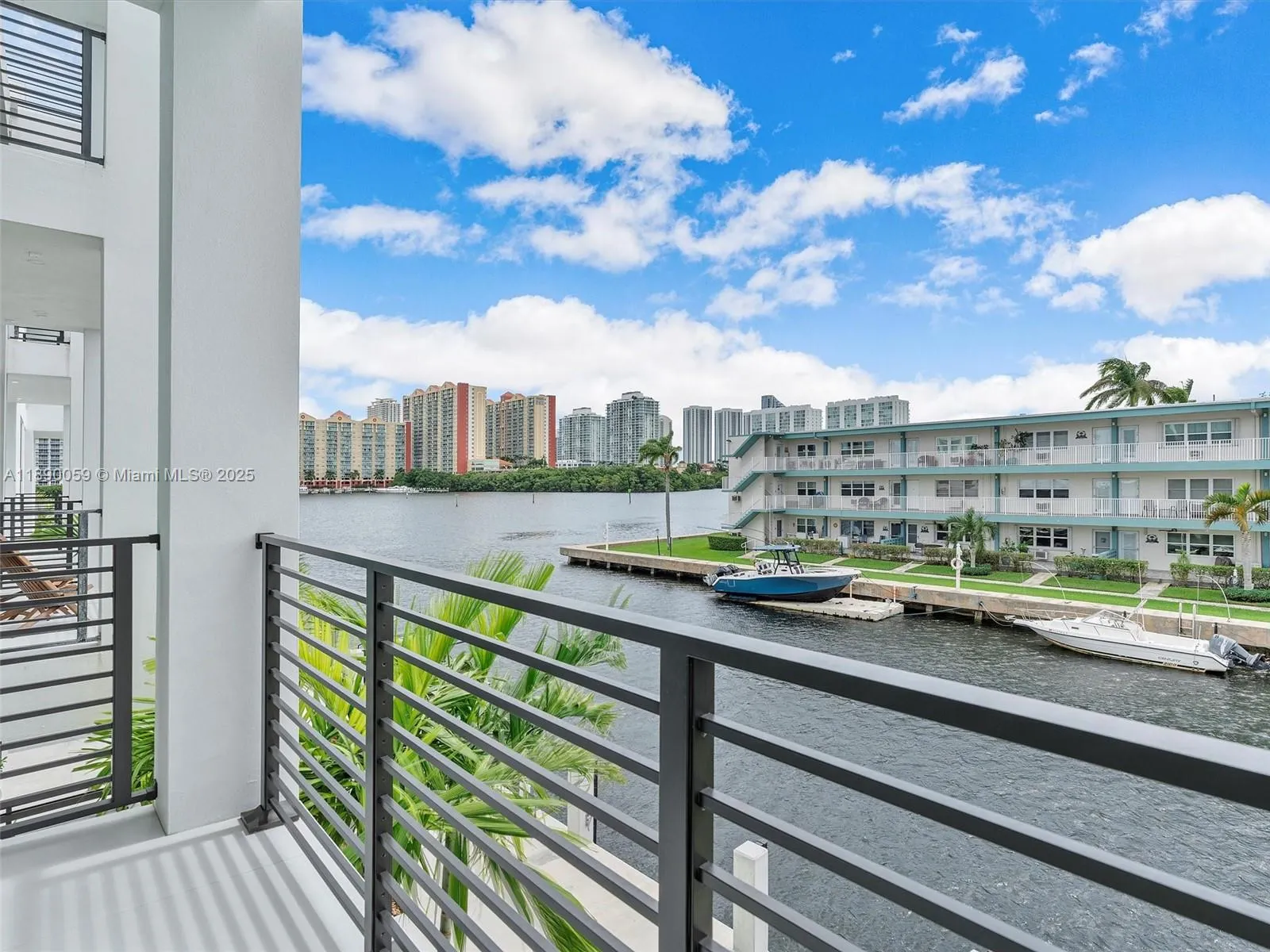4004 NE 167 ST, #8