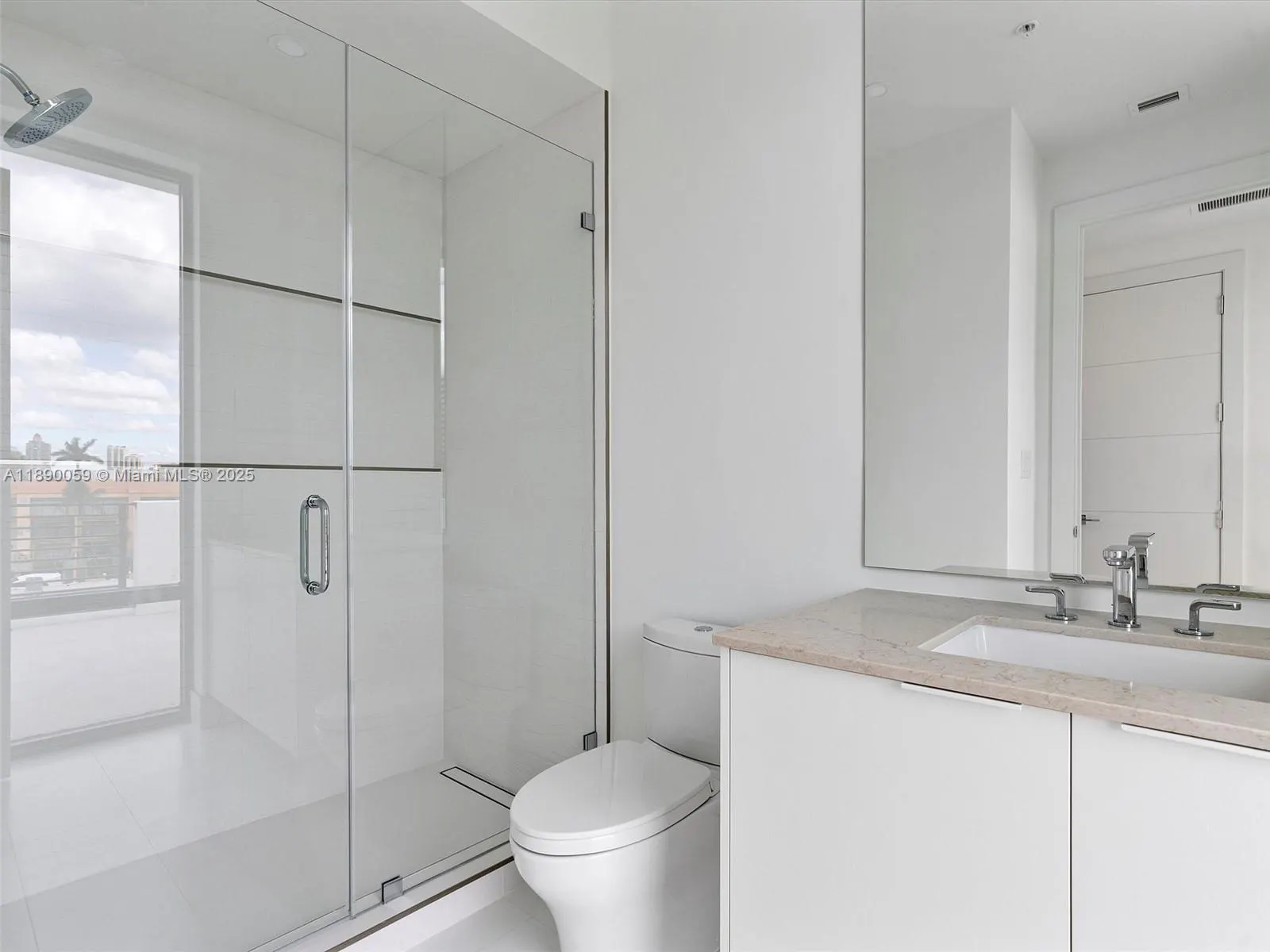 4004 NE 167 ST, #8