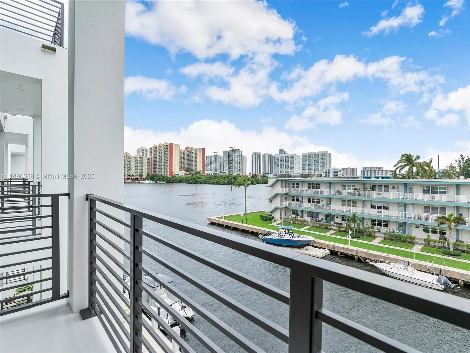 4004 NE 167 ST, #8