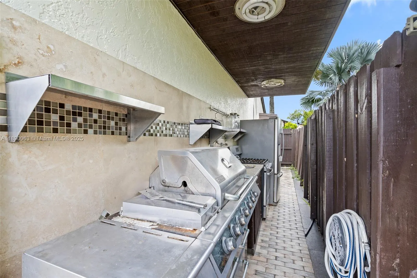 12725 SW 66th Terr Dr