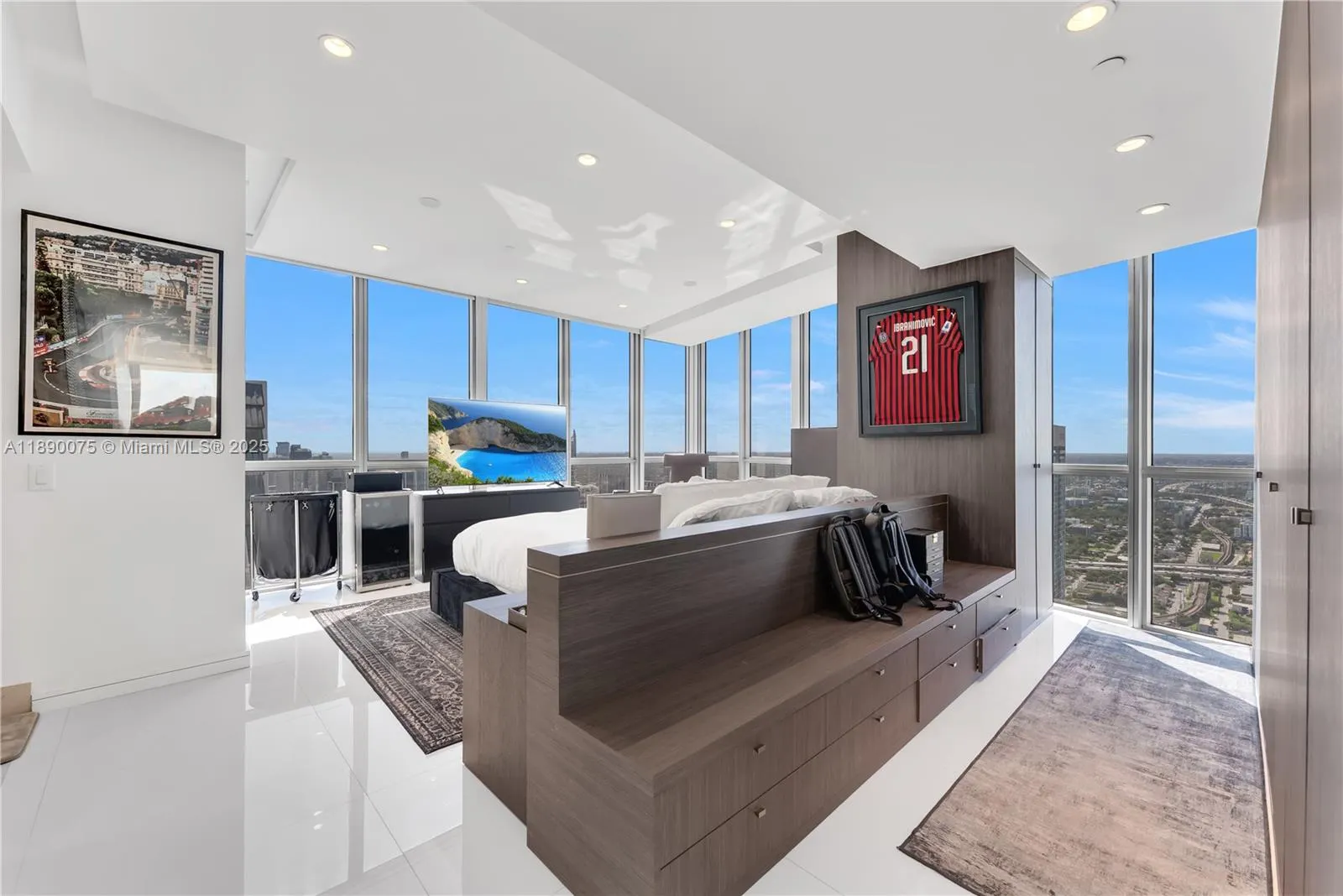 1100 Biscayne Blvd, #6307