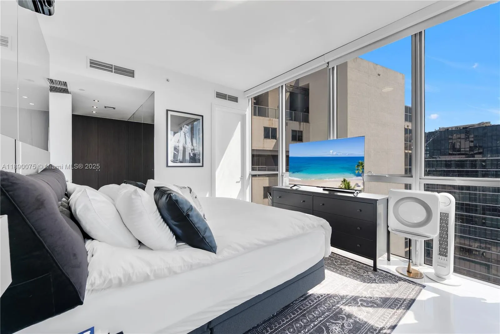1100 Biscayne Blvd, #6307