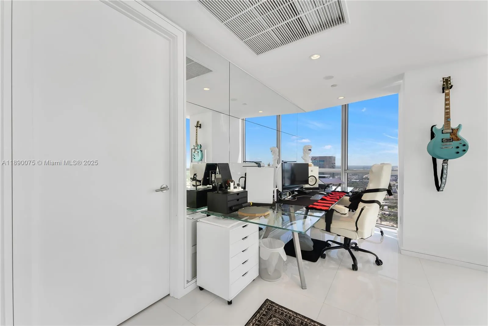 1100 Biscayne Blvd, #6307