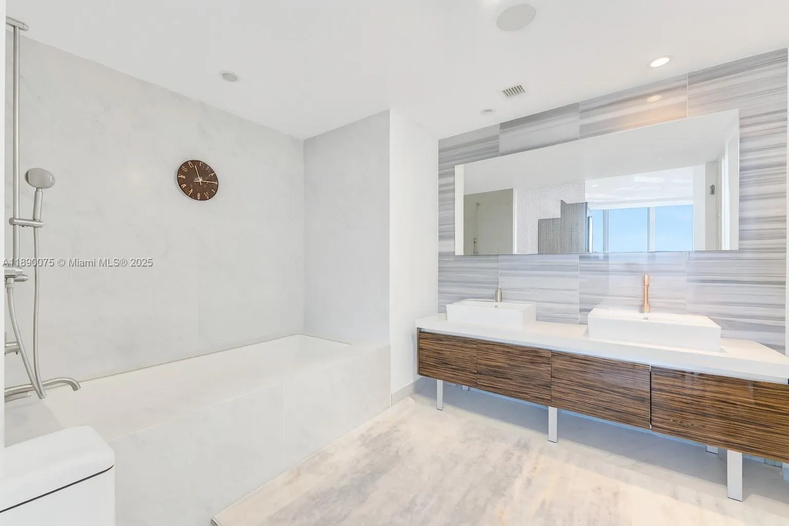 1100 Biscayne Blvd, #6307