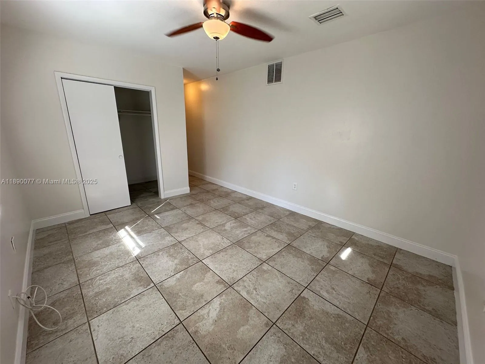 1000 W Las Olas Blvd, #1
