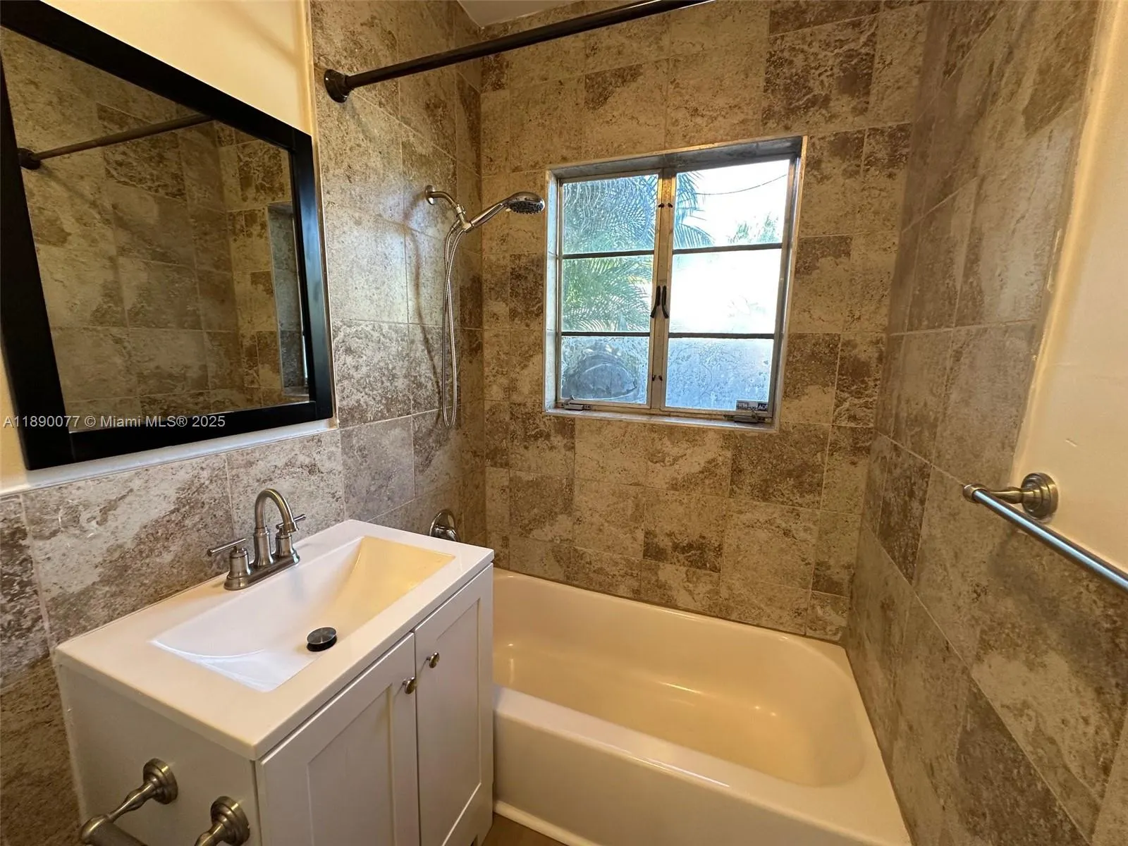 1000 W Las Olas Blvd, #1