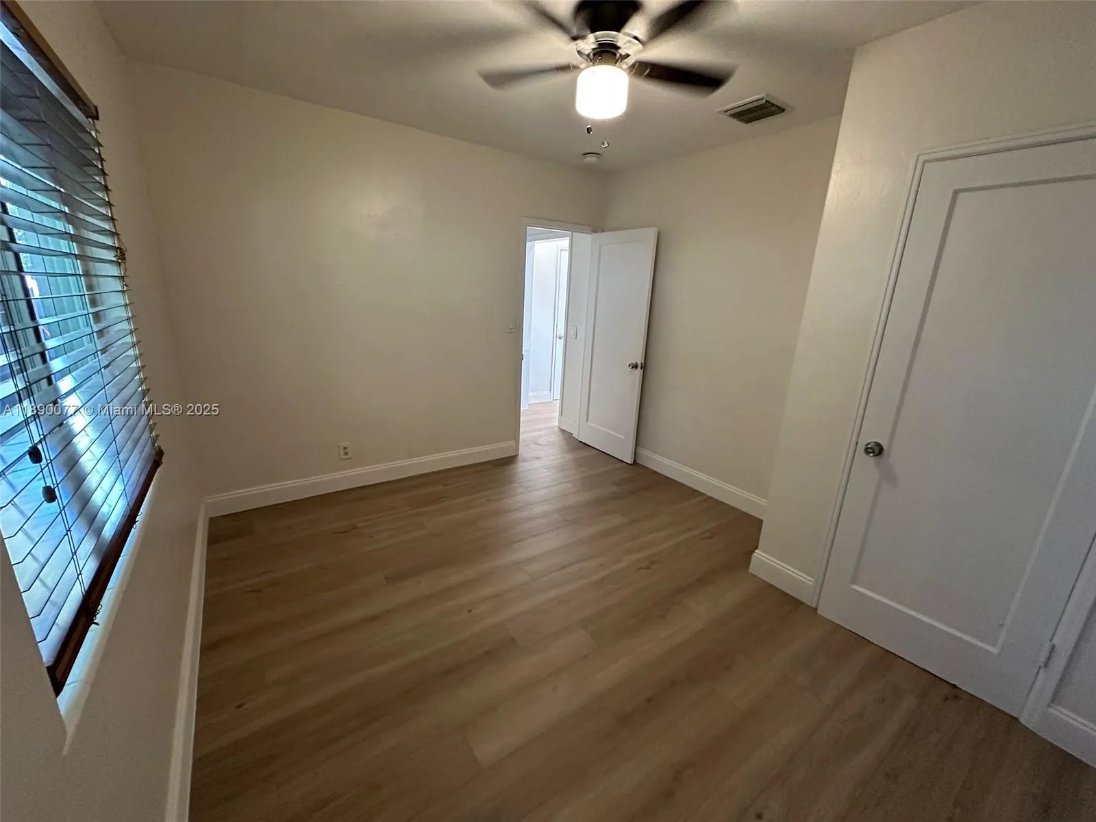 1000 W Las Olas Blvd, #1