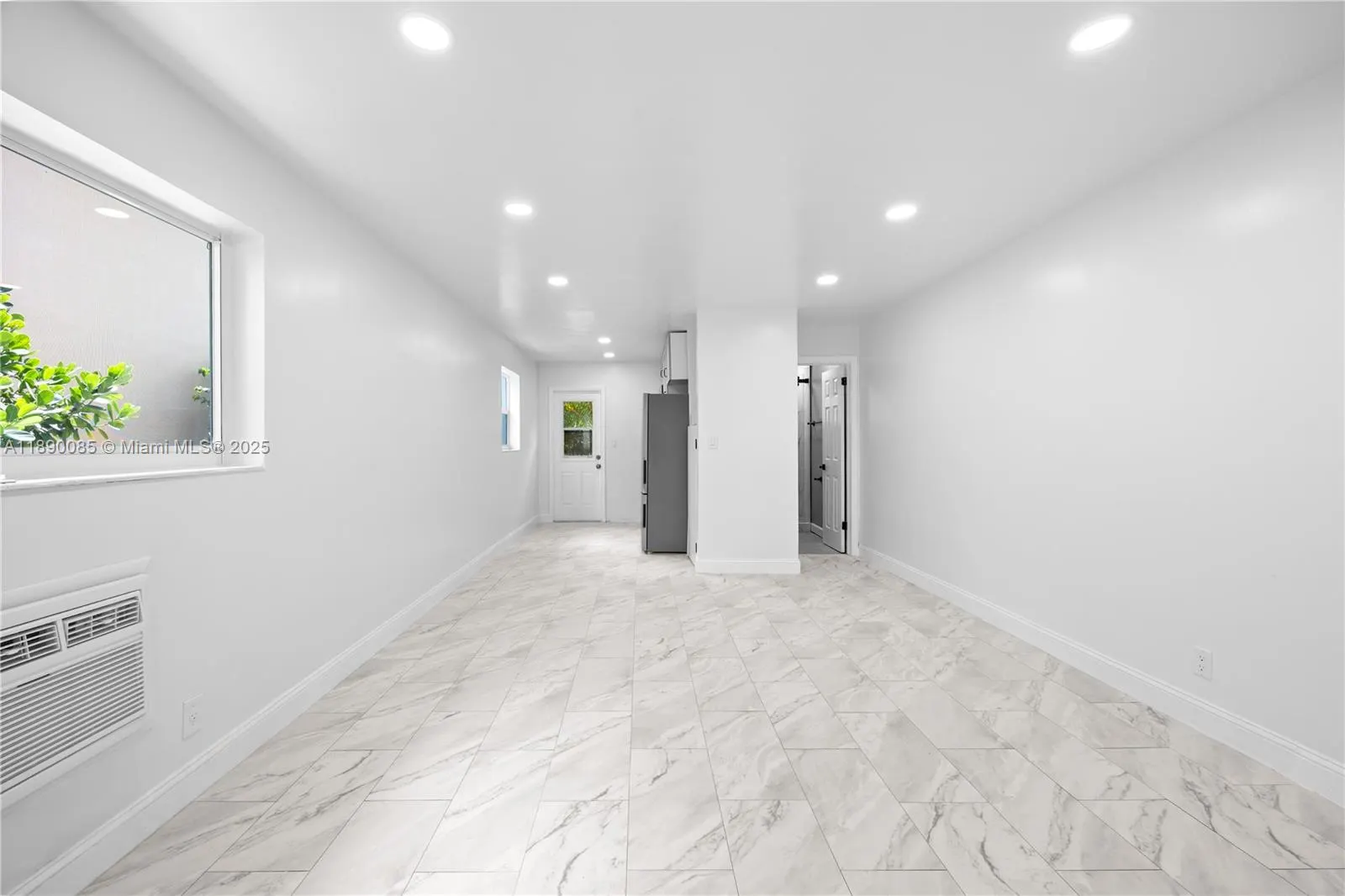 411 SE 3rd Ave, #1-5