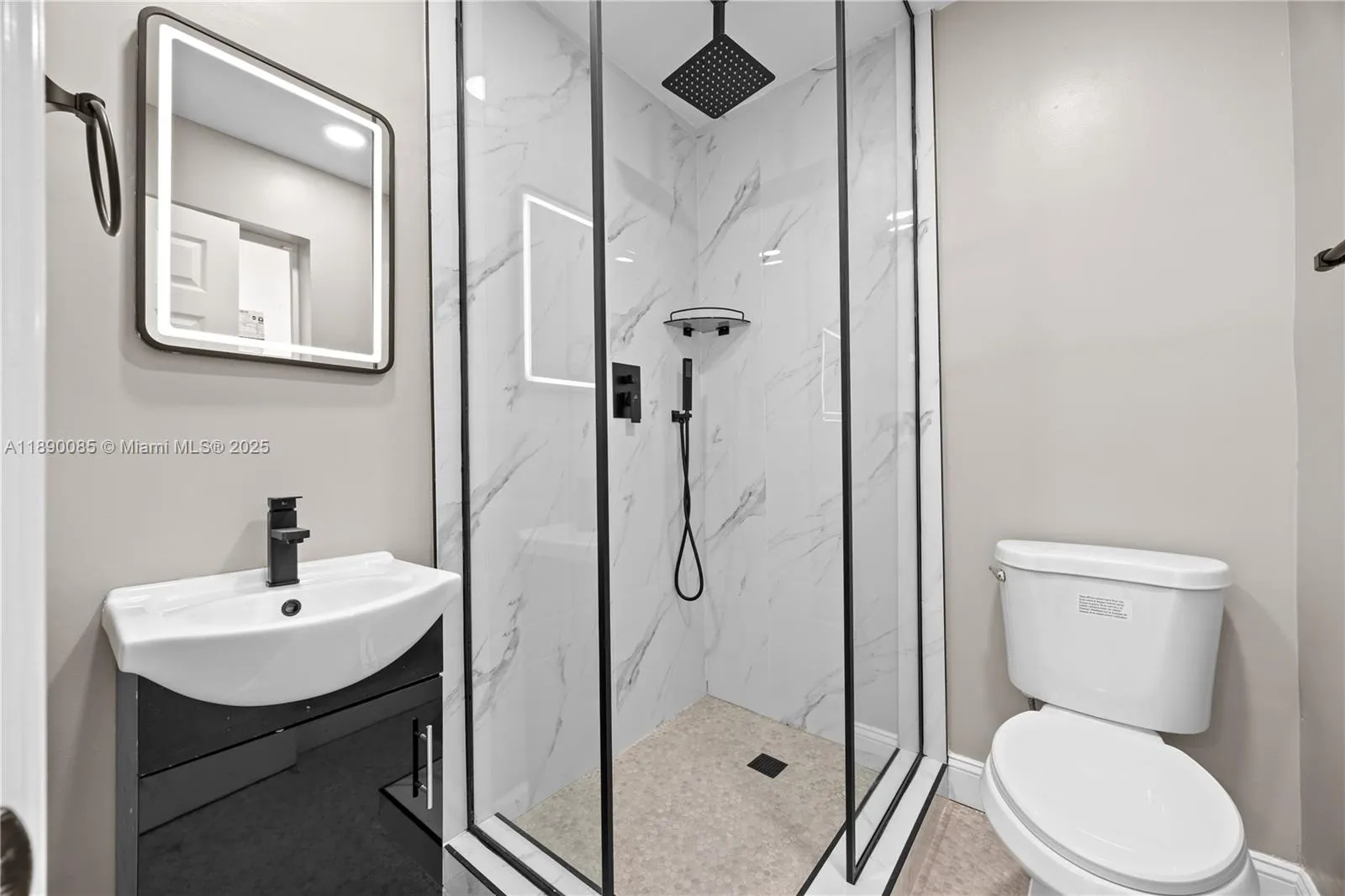 411 SE 3rd Ave, #1-5