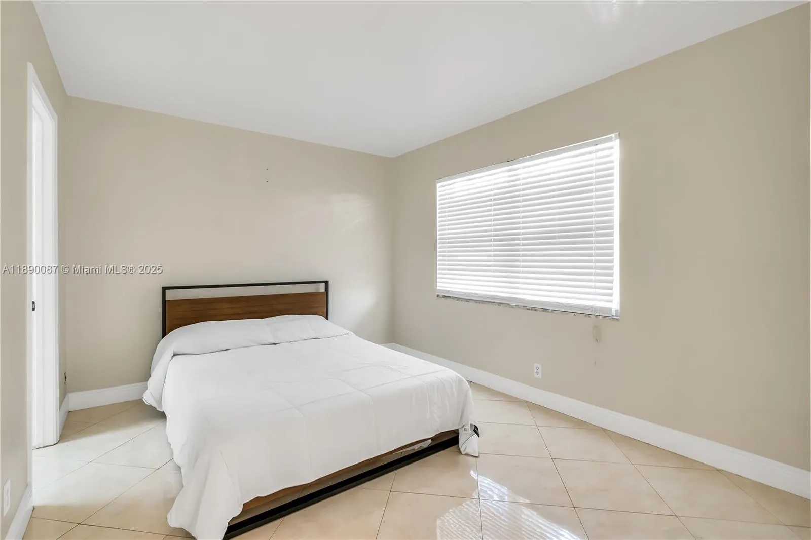 900 SW 125th Way, #304R