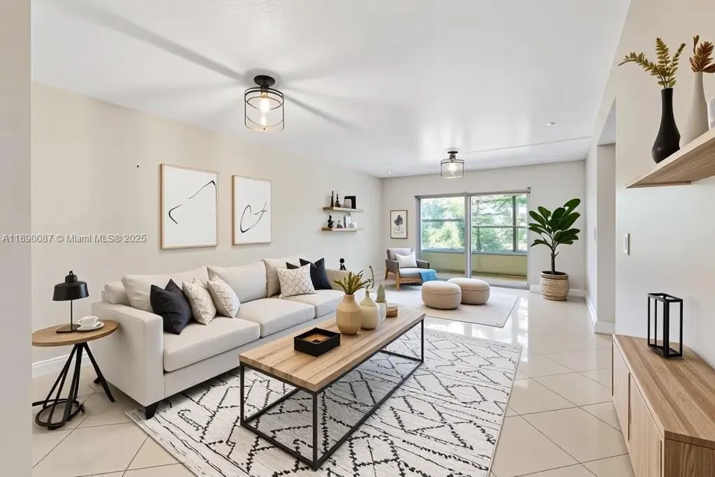 900 SW 125th Way, #304R