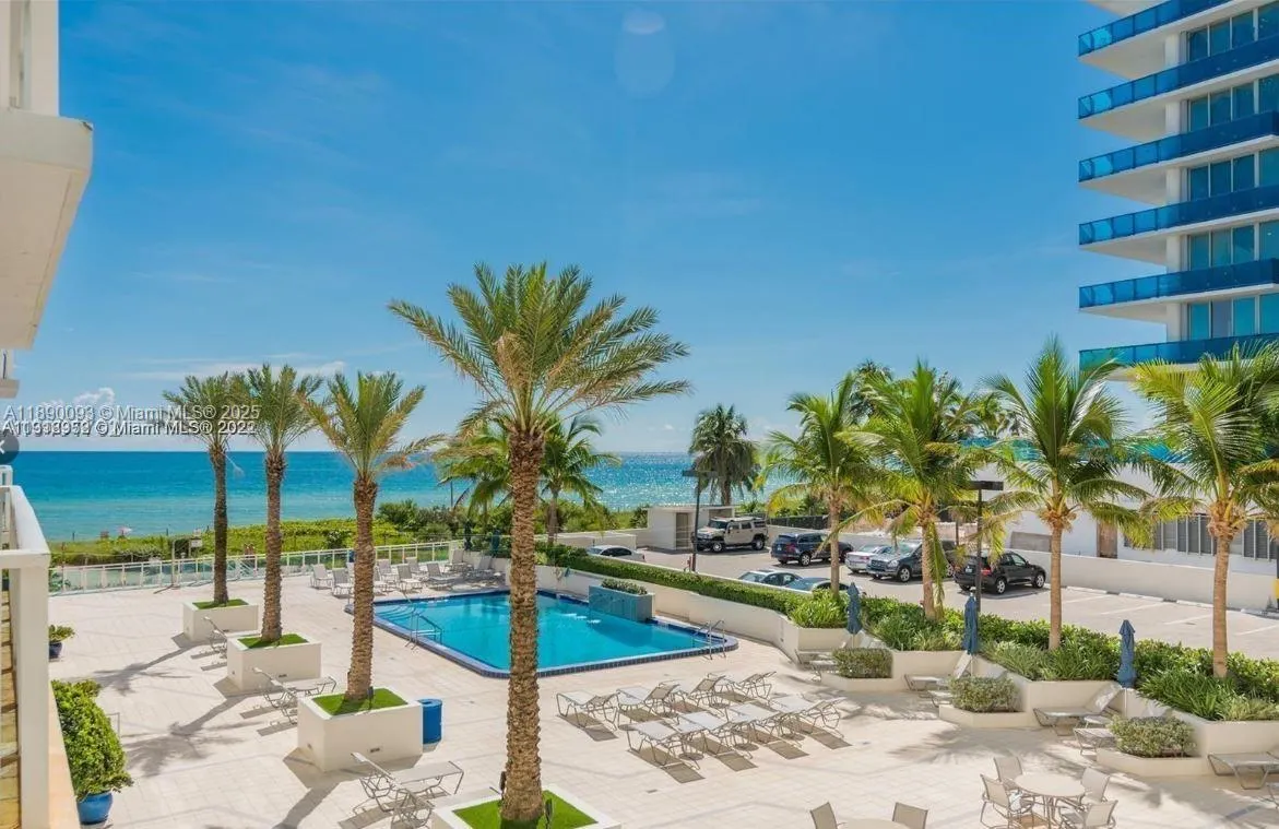 6917 Collins Ave, #720