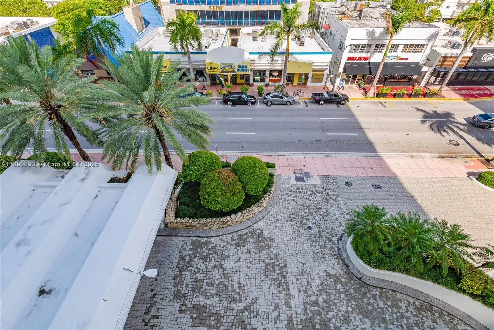 6917 Collins Ave, #720