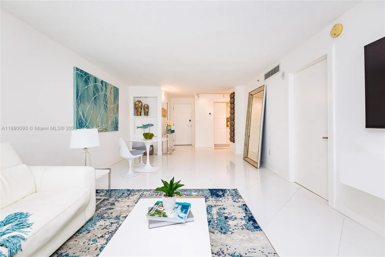 6917 Collins Ave, #720